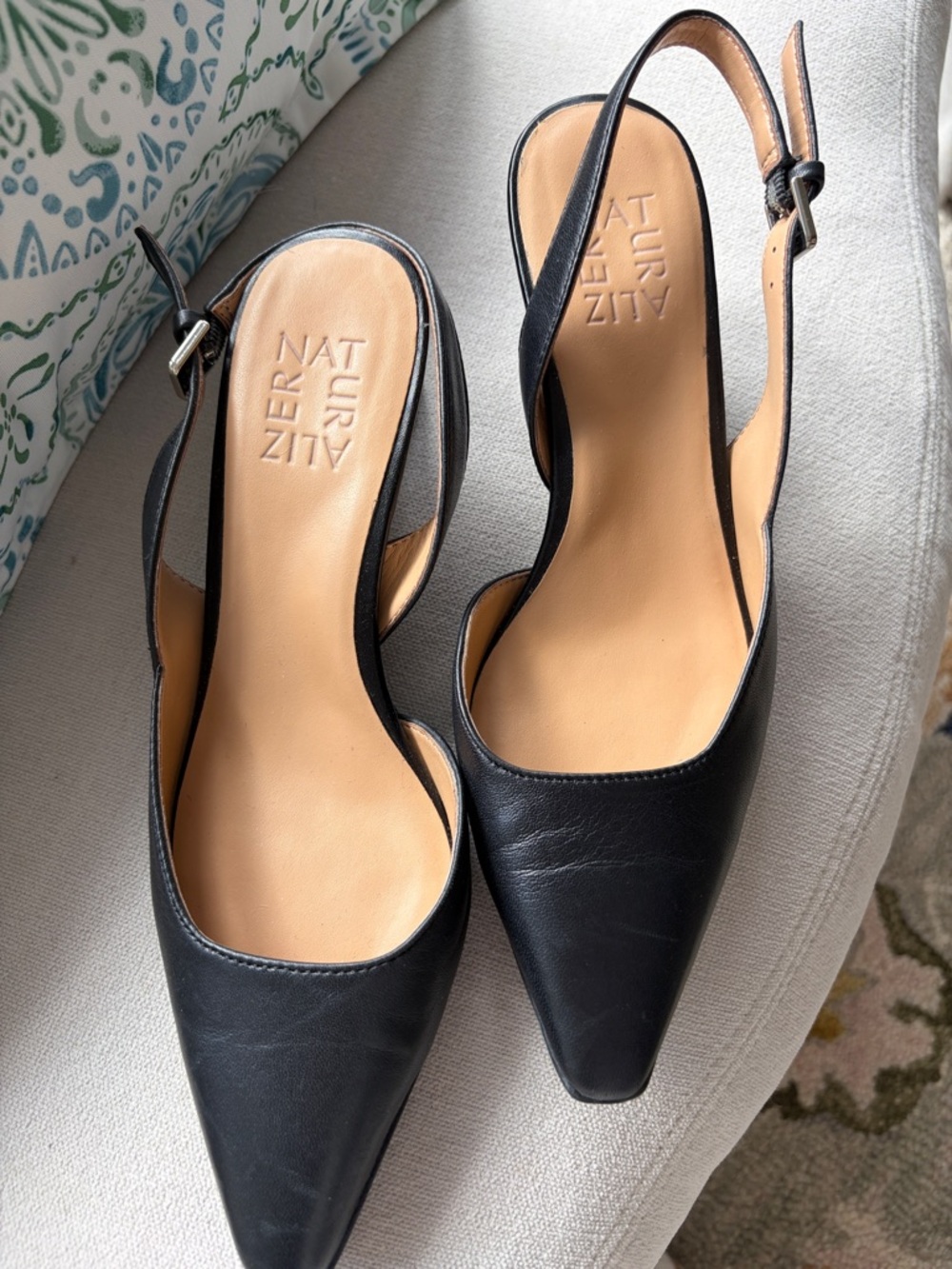 Naturalizer Black Pointed Slingback Heels